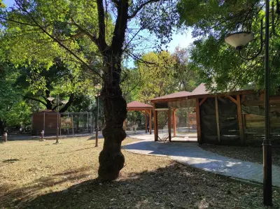 Градска градина Карнобат