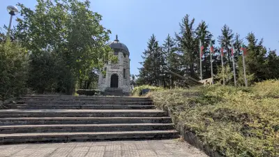 Гробищен паметник на Матей Преображенски