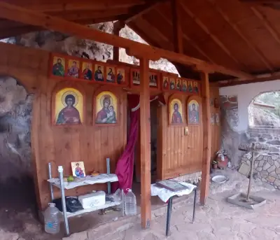 Скален храм "Свети Панталеймон"