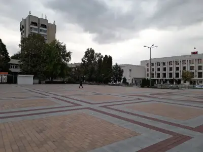 Площад „Георги Измирлиев“