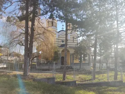 Храм "Св. Успение Богородично"
