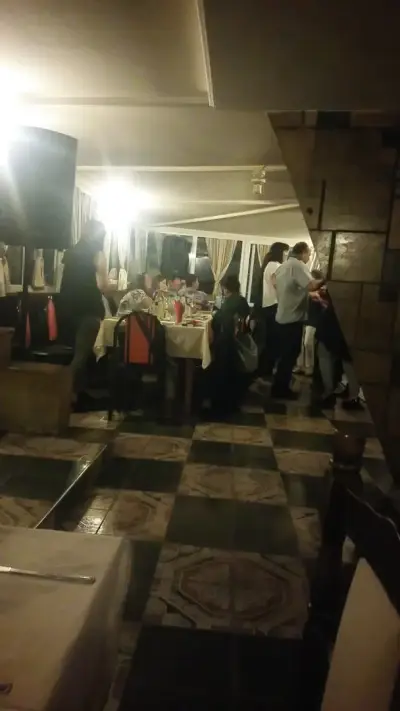 Ресторант "При Сватовете е Неповторимото"