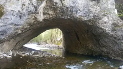 Водопад „Гюмбуртията“