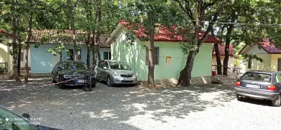 Бунгала "Информационно Обслужване"