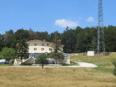 Географски център на България