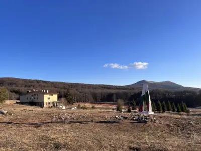 Географски център на България