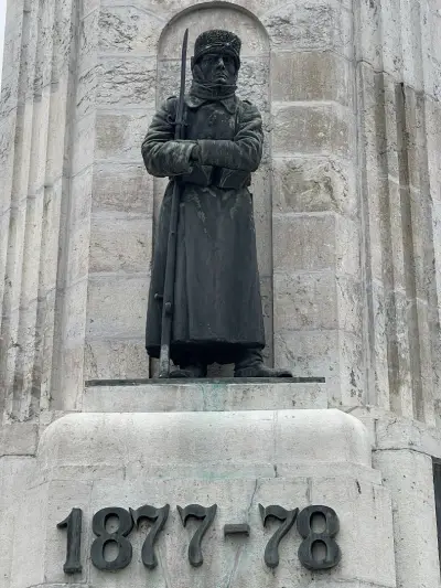 Паметник „Майка България“