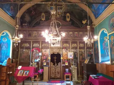 Храм „Свети Атанасий“
