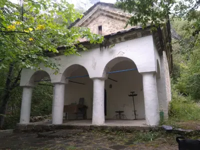 Параклис “Св. Архангел Михаил”