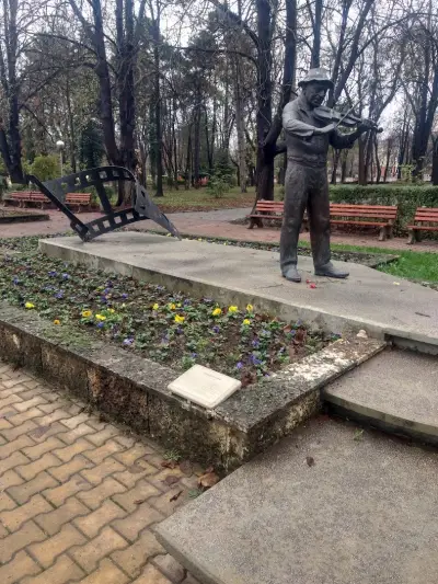 Паметник на Тодор Колев
