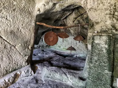 Осмарски скални манастири