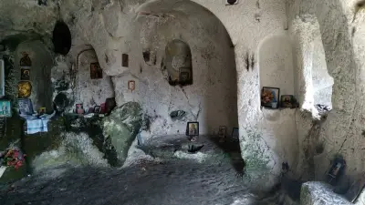 Осмарски скални манастири