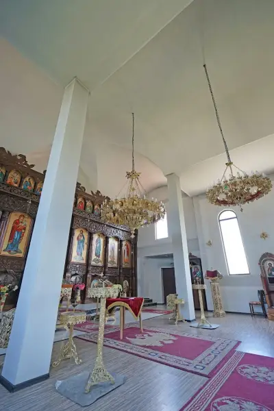 Храм „Св. Георги Победоносец и св. Тривелий“