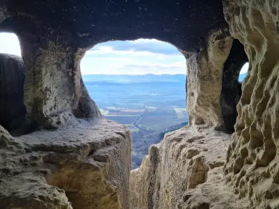 Ханкрумовски скален манастир