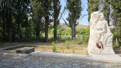 Паметникът на лобното място на Алеко Константинов