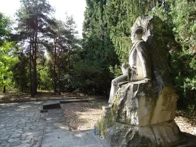 Паметникът на лобното място на Алеко Константинов