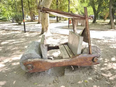 Динозавърският парк