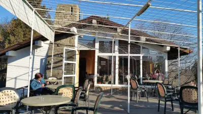 "The Hut" Complex