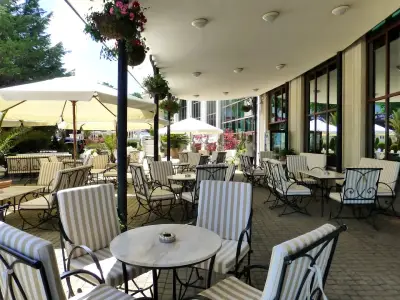 Vienna Cafe