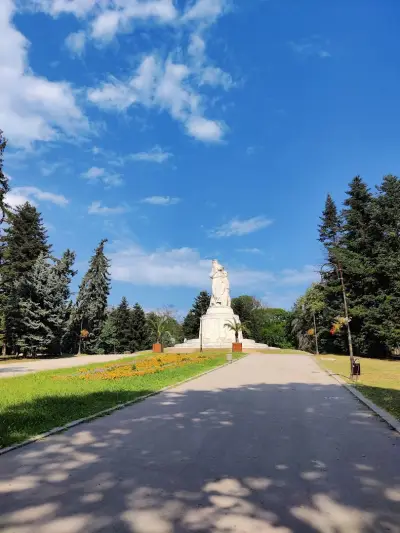 Централен вход Морска градина