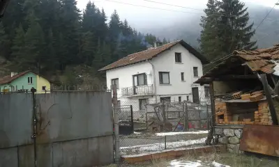 Разклона между Боровец и Мальовица