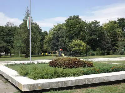 Братската могила