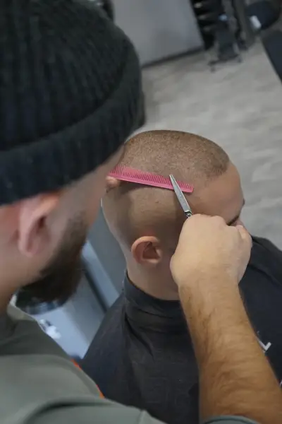 Cactus Barbershop | Бръснарски салон | Мъжко подстригване | Оформяне на брада гр. Ямбол