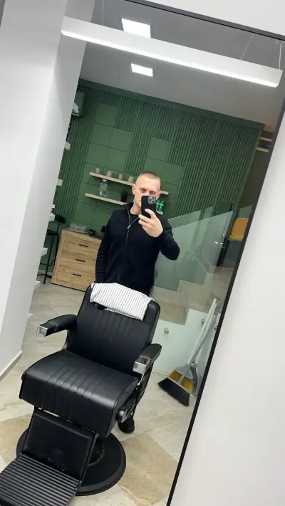 98 Barbershop | Бръснарница Бургас | Мъжки Подстригване