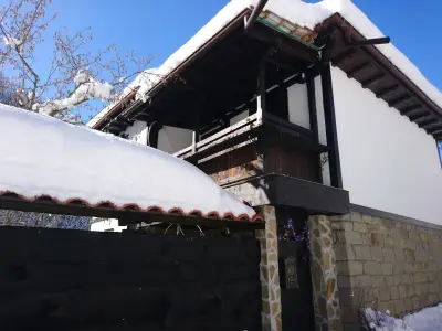 House Aglaia