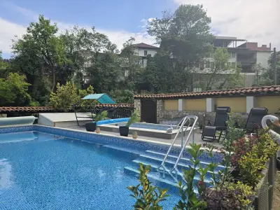Николовата къща