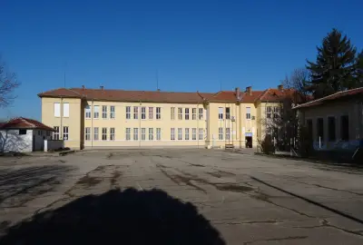 Основно училище “Св. Св. Кирил и Методий”