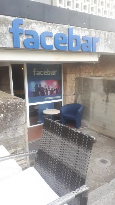Facebar