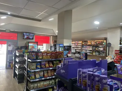 MINI MARKET STOP & SHOP