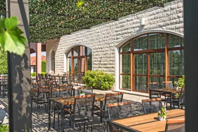 Zaara Estate Winery