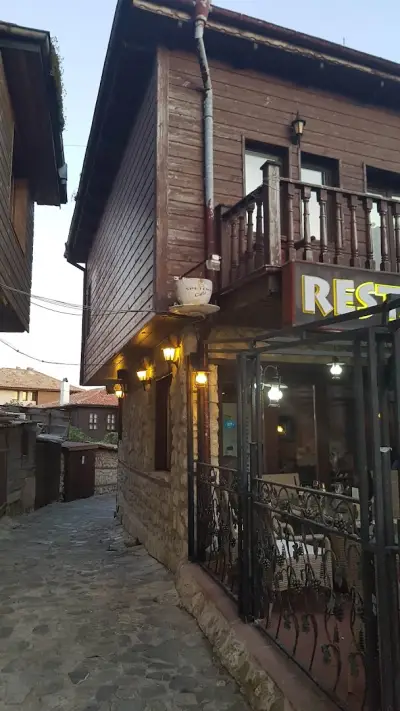 Рони Хотел