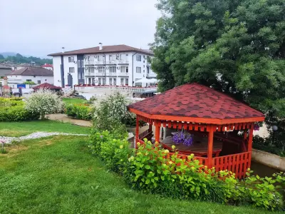 Хотел Елит