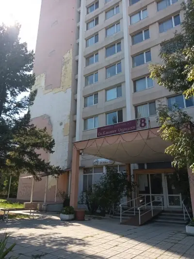 Студентски град, бл. 8 на СУ