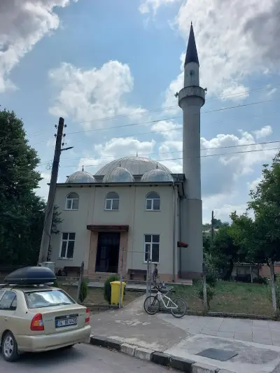 Джамия Лопушна