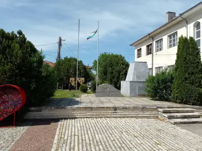 Кметство Маноле