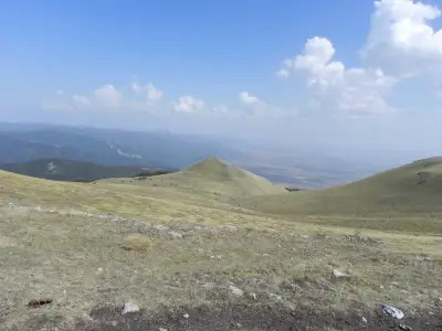 Връх Исполин (1523.4 м.)