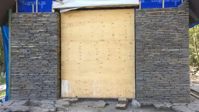 ДЪ ПОЙНТ СТОНЕ