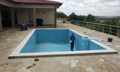 ДЪ ПОЙНТ СТОНЕ