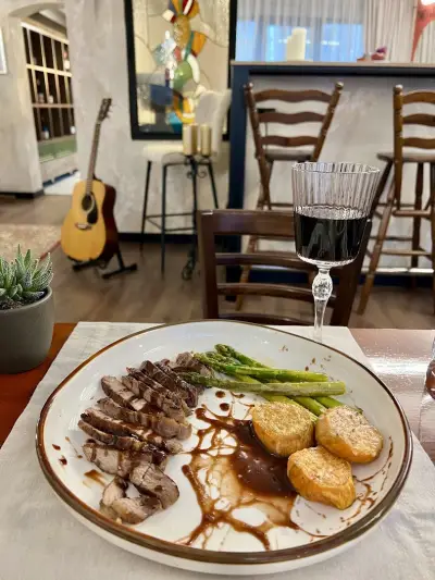 Cichetti & Vino