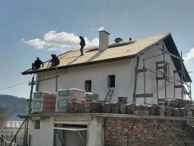 Покриви Ивони Строй Еоод