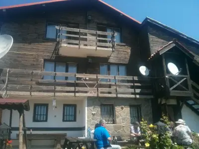 Chapov Guest Rooms