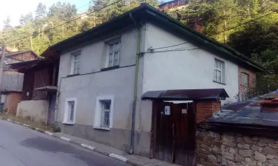 Вила Забърдо