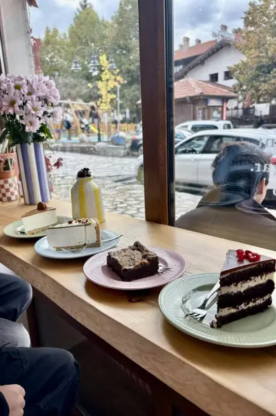 D'Elliecious Cake Shop Bansko, Сладкарница delicious Банско
