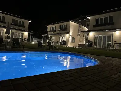ENEVI Guest Houses-Къщи за гости Еневи