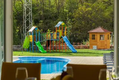 ENEVI Guest Houses-Къщи за гости Еневи
