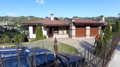 Вила "Родопски Изгреви"